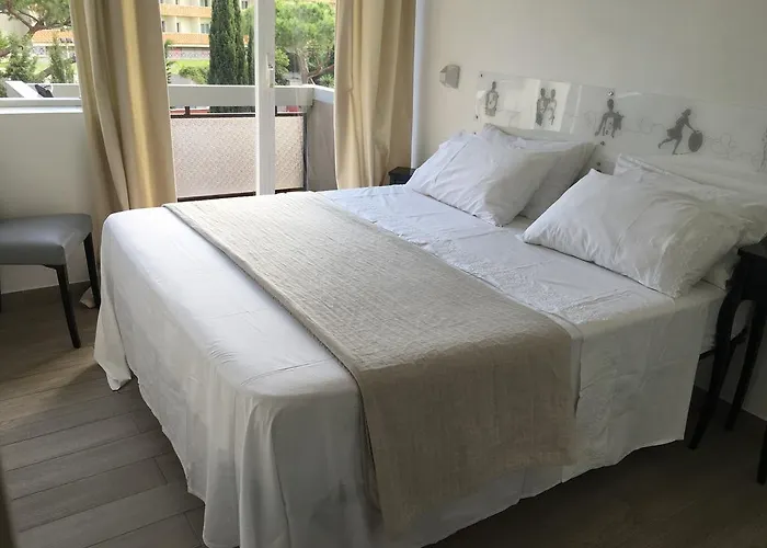 Megi San Peter Apartamento *